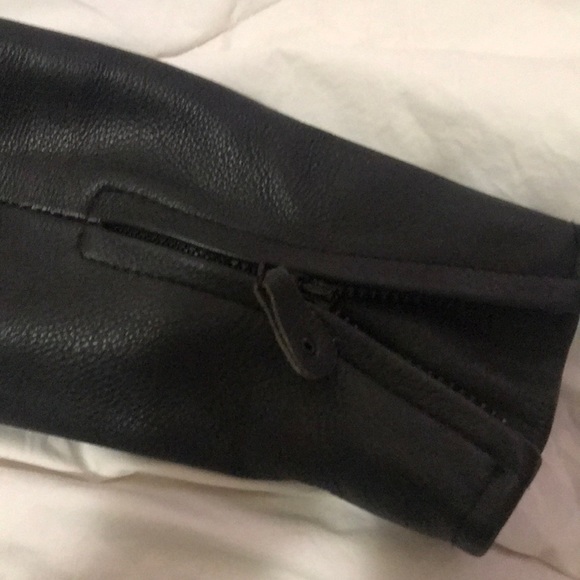 Leather jacket - Picture 1 of 8